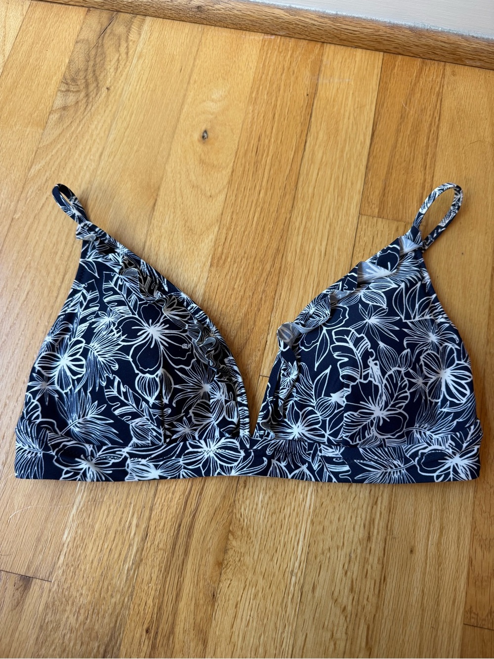 NWOT J.Crew Women's Floral Triangle Bikini Top - Navy Blue & White, size M